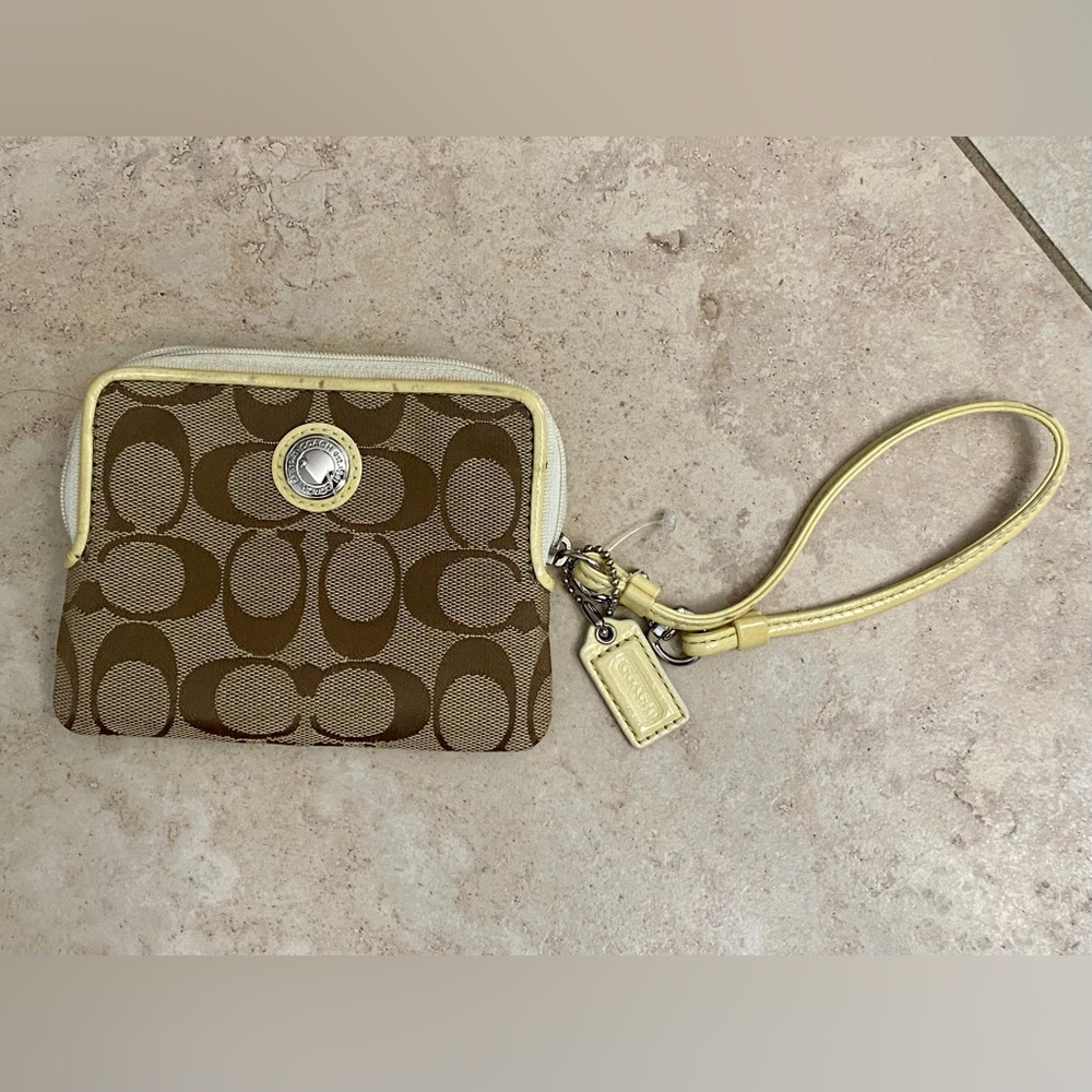 Coach Vintage Signature C Wallet/Wristlet